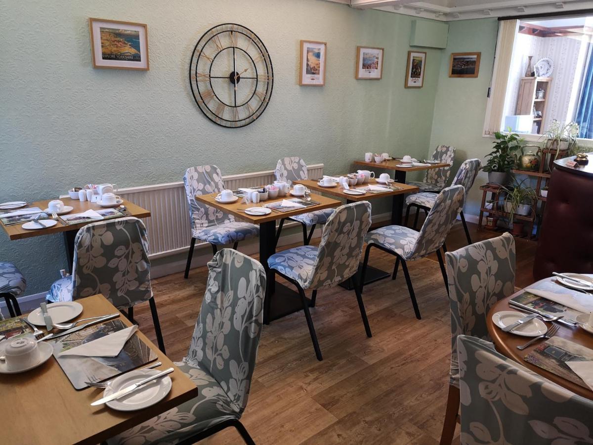 The Phoenix Guest House Скарборо Экстерьер фото